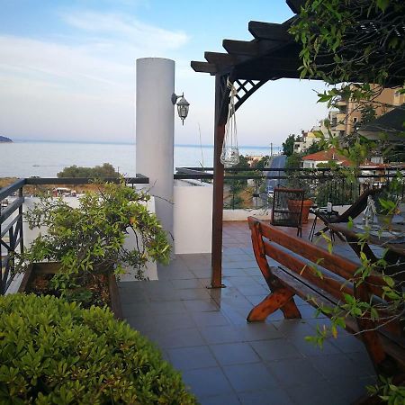 Port View Suites 卡瓦拉 外观 照片