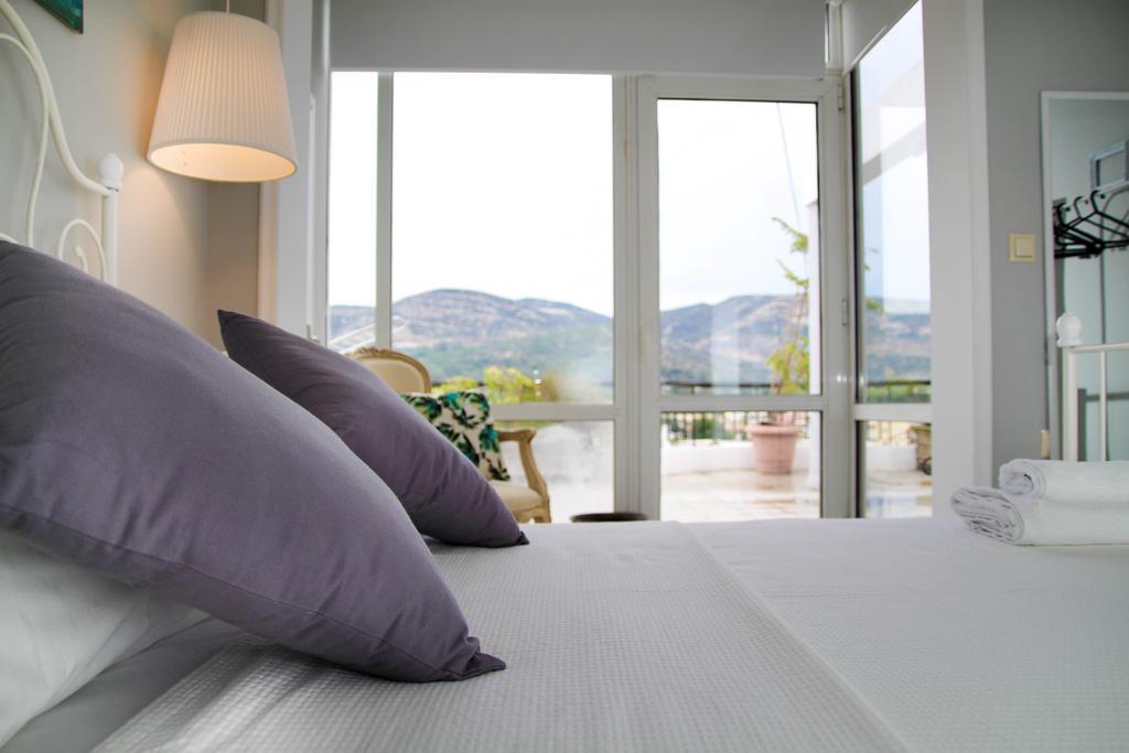Port View Suites 卡瓦拉 外观 照片